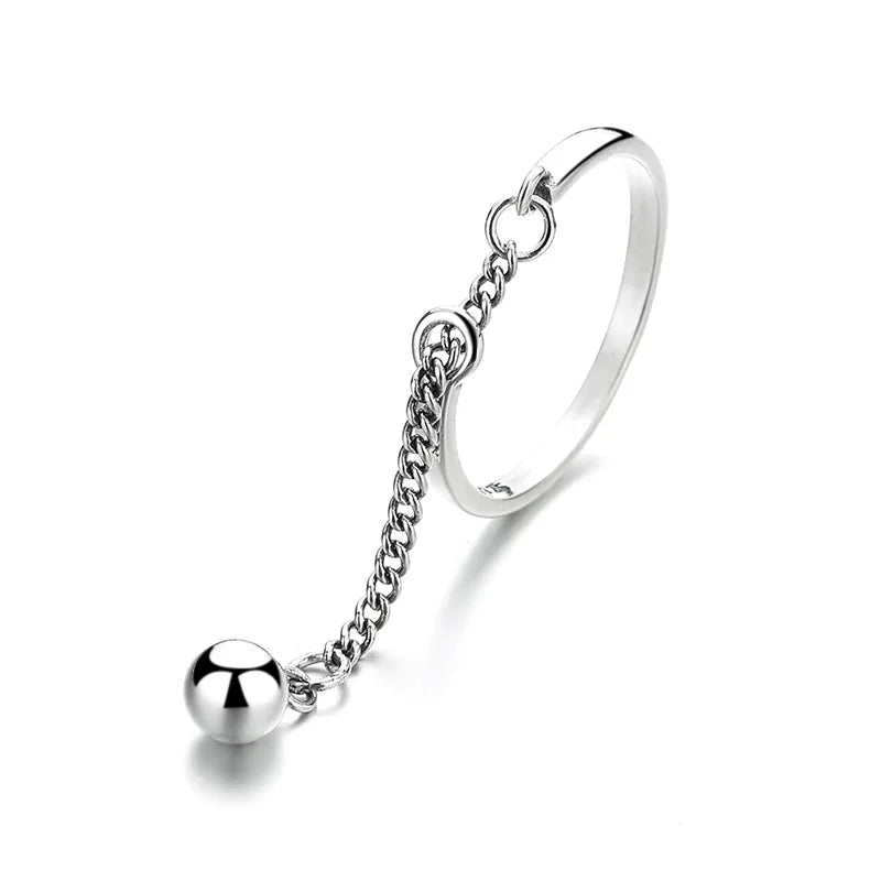 Anillo de cadena con borlas ajustable y sencillo